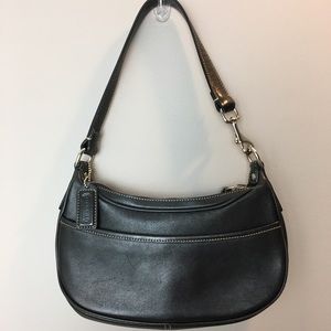 🎉SALE! Coach black leather small shoulder bag